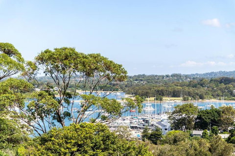 Newly Renovated 4 Bedroom Home In Newport With Pittwater Views - Accommodation Newcastle 0