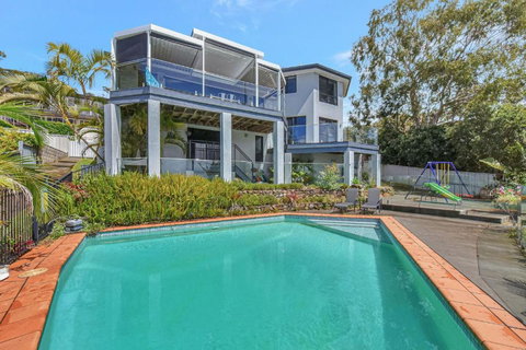 New Property Shimmer Shores Absolute Waterfront Retreat At Fishing Point, Lake Macquarie - Accommodation Newcastle 1