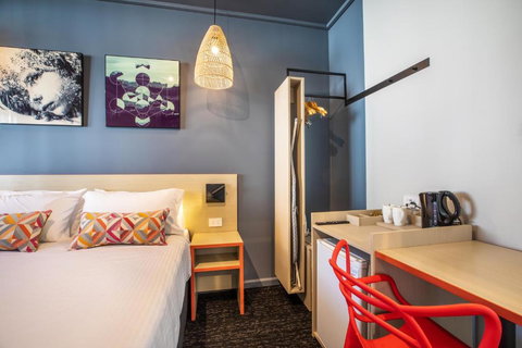 Nightcap At Monash Hotel - Accommodation Newcastle 2