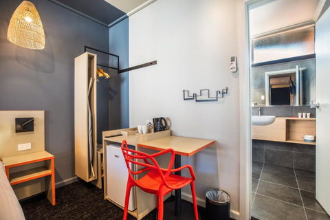 Nightcap At Monash Hotel - Accommodation Newcastle 3