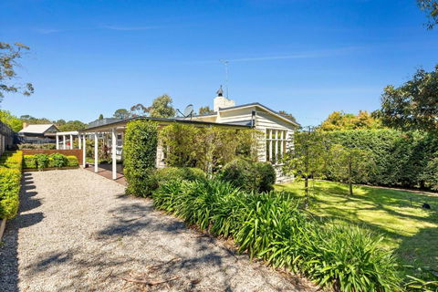North Haven Family Beach Retreat - Accommodation Newcastle 0