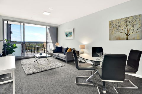 North Sydney Large Two Bedroom MIL2302 - Accommodation Newcastle 0