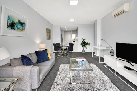 North Sydney Large Two Bedroom MIL2252402 - Accommodation Newcastle 0