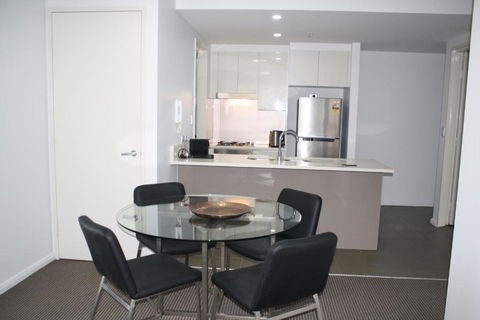 North Sydney Wyndel Apartments-MIL1005 - Accommodation Newcastle 2