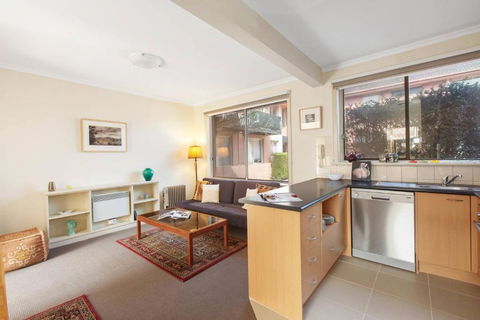 Northcote Charm Spacious And Quiet Suburban Stay - Accommodation Newcastle 0