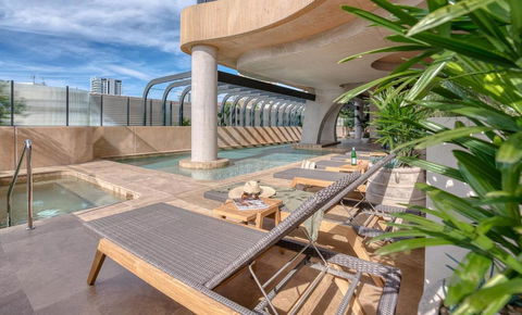 Oceanview Luxury Broadbeach 2 Bedroom - Accommodation Newcastle 0