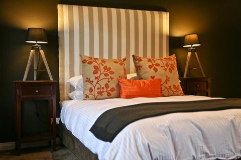 One Paddock Currency Creek Winery Villas - Accommodation Newcastle 1
