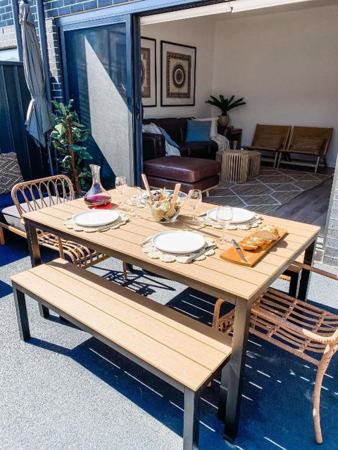 Ocean View Townhouse - Accommodation Newcastle 3