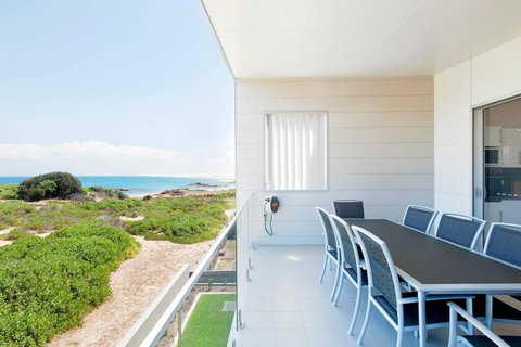 Ocean Views 41 - Accommodation Newcastle 0