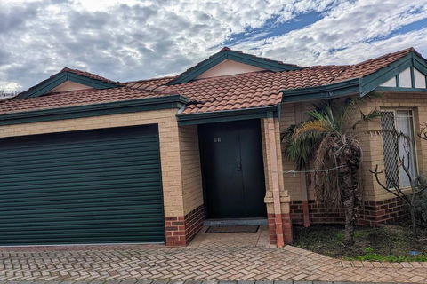 Ocean Villa - Accommodation Newcastle 3