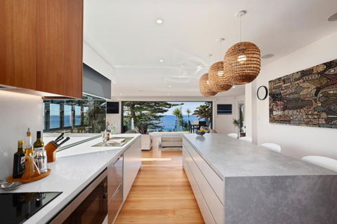 Ocean Vistas Spectacular Beach Coastal Views - Accommodation Newcastle 1