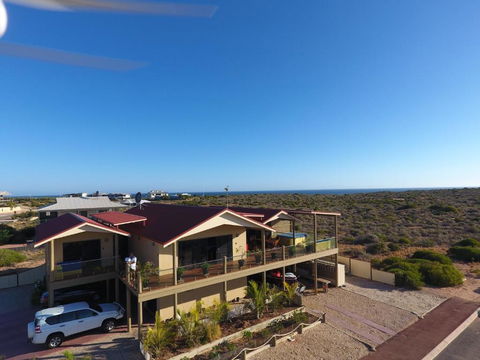 On The Deck @ Shark Bay - Accommodation Newcastle 0
