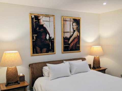 ONE Luxury Apartment - Accommodation Newcastle 0