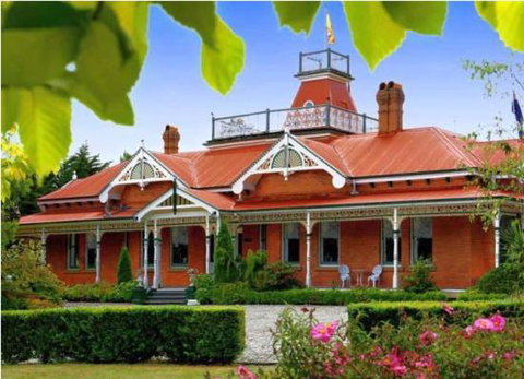 Ormiston House - Accommodation Newcastle 0