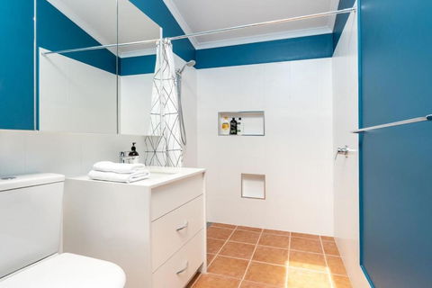 Peaceful 1BR Courtyard Unit In Quiet Dickson - Accommodation Newcastle 3