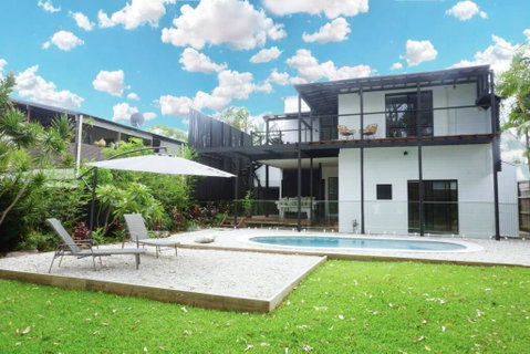 PACIFIC Stunning Coastal Home The Perfect Family Getaway - Accommodation Newcastle 1