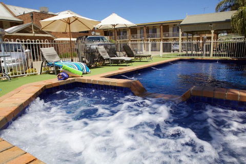 Paddlewheel Motel - Accommodation Newcastle 0