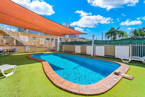 Paramount Motel - Accommodation Newcastle 2