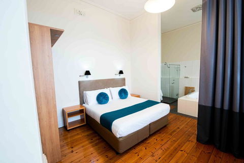 Park Hotel - Accommodation Newcastle 3
