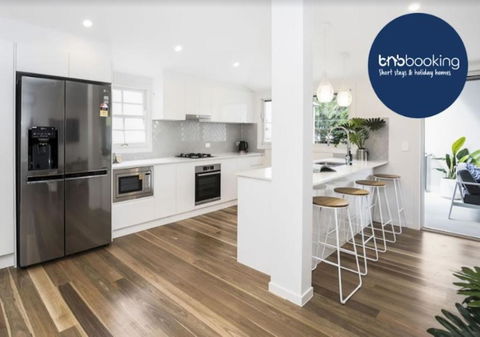 Park Avenue Terrace House Sleeps 9 - Accommodation Newcastle 0