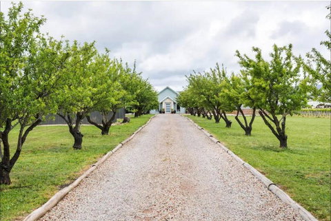 Pethick House - Accommodation Newcastle 0