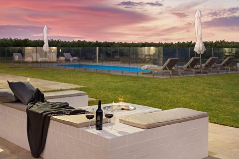 Pethick House - Accommodation Newcastle 3