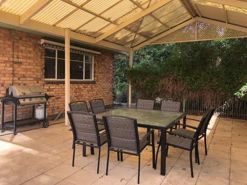 Pleasant View - Accommodation Newcastle 1