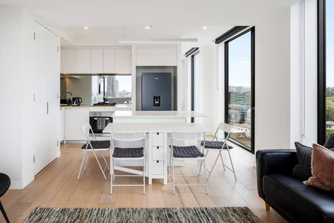 Perfect Haven In Spring Hill 2B1B And Parking - Accommodation Newcastle 1