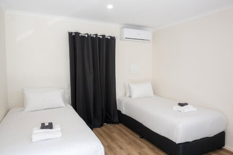 Petrie Mill Motel - Accommodation Newcastle 2