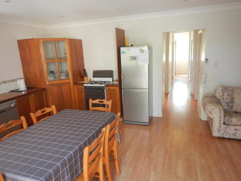 Pine Cottage - Accommodation Newcastle 3