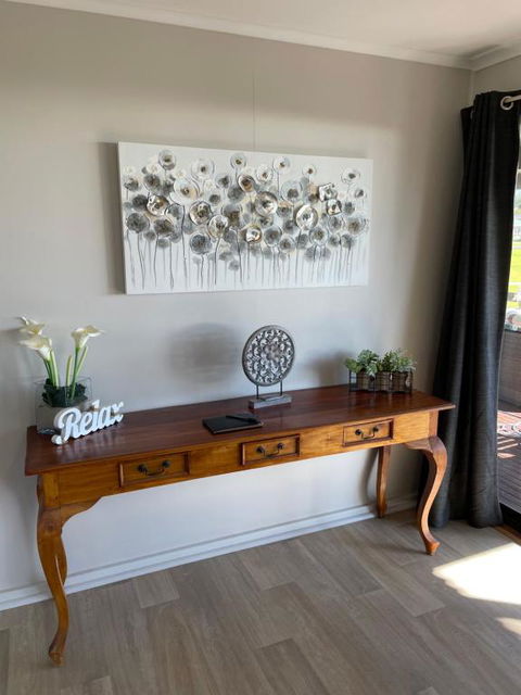 Pine View Holiday Rental - Accommodation Newcastle 1