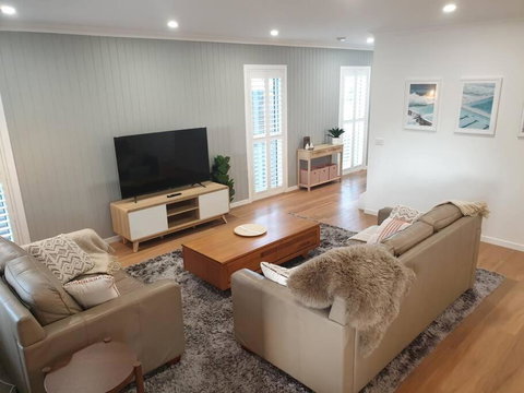 Play@Lakes - Accommodation Newcastle 0