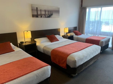 Ploughmans Motor Inn - Accommodation Newcastle 0