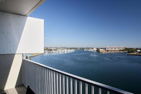 Portside On Honeysuckle - Accommodation Newcastle 1
