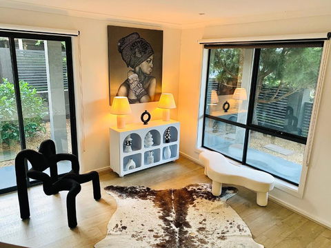 Position Perfection- Mornington - Accommodation Newcastle 3