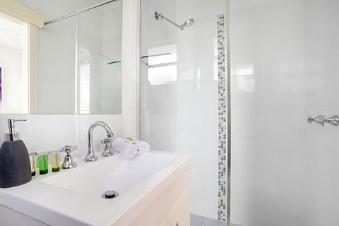 Prickly Pear Stays In Mayfield - Accommodation Newcastle 2