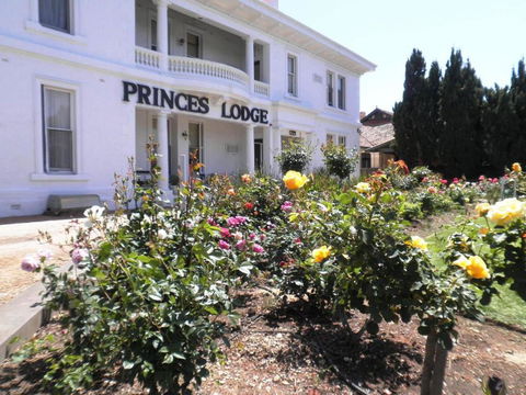 Princes Lodge Motel - Accommodation Newcastle 0