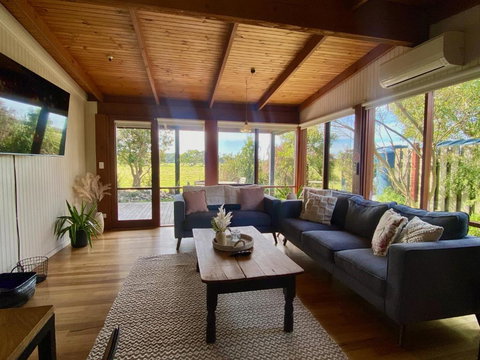 Prom Coast Oasis - Sandy Point - Accommodation Newcastle 0