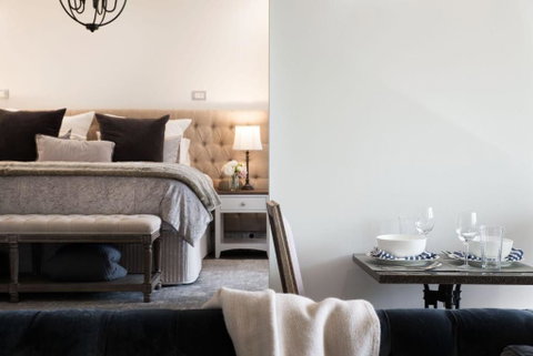 Provence Spa Villa 2 - Accommodation Newcastle 1