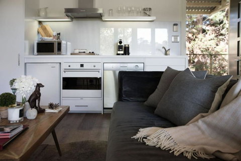 Provence Spa Villa 2 - Accommodation Newcastle 2