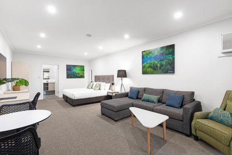 Presidential Motel - Accommodation Newcastle 0
