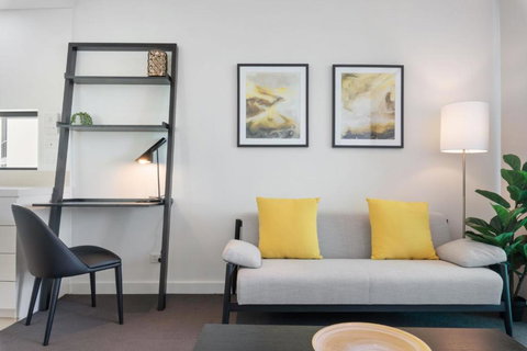 Quattro Apartments - Accommodation Newcastle 3