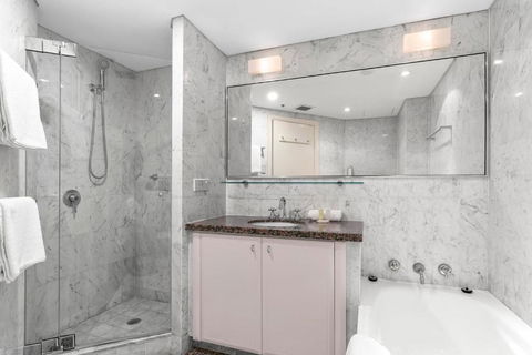 Quay West 2302 Self-Catering - Accommodation Newcastle 2