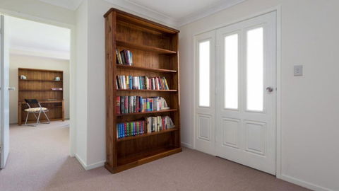 Quiet And Private Duplex - Accommodation Newcastle 2