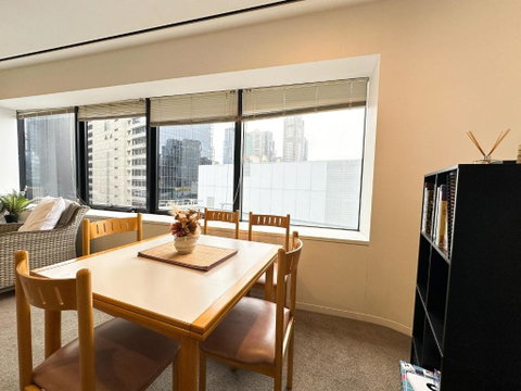 QV Central Oasis Contemporary City Getaway - Accommodation Newcastle 1