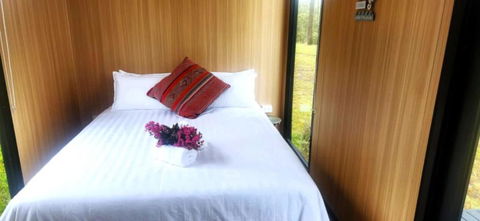 Rainbow Retreat By Tiny Away - Accommodation Newcastle 2