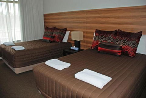 Red Cedars Motel - Accommodation Newcastle 1