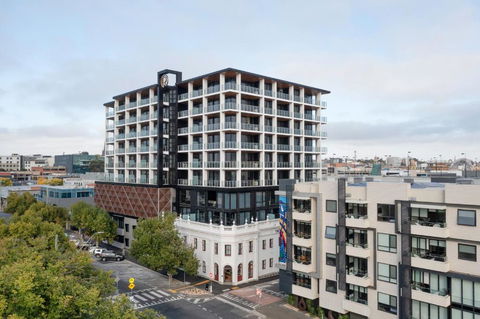 R Hotel Geelong - Accommodation Newcastle 3