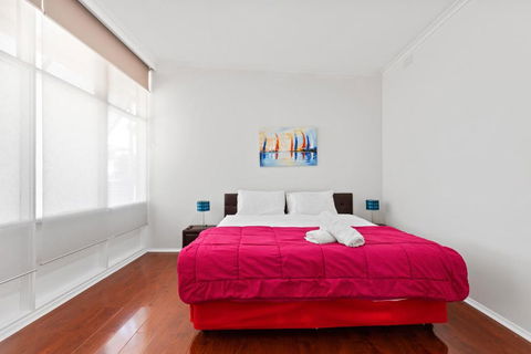 Private Historic Hotel - Exclusive Use For Events, Group Stays - Accommodation Newcastle 1