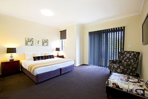 Astina Serviced Apartments - Central - Accommodation Newcastle 2